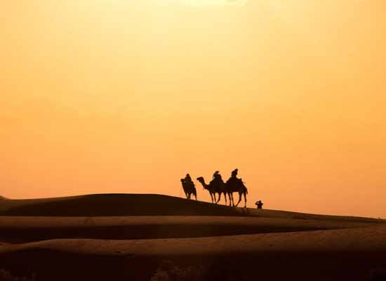 Golden Triangle with Dunes